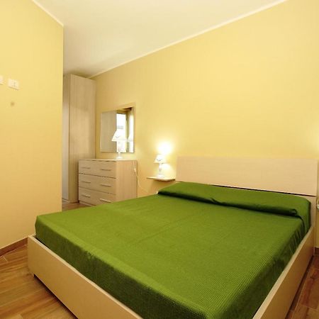 Re Sole Case Vacanze - Esclusivo Attico M A R T E Con Spaziosissima Terrazza Solarium Attrezzata 阿沃拉 外观 照片